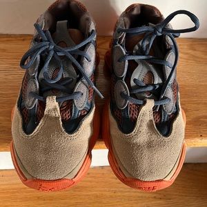 Yeezy 500 pre owned size 8 US mens Authentic